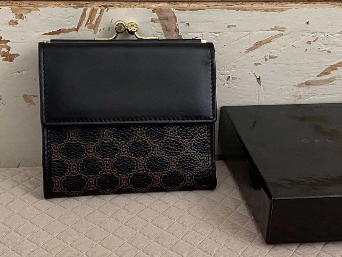 未使用 オールドセリーヌ CELINE 二つ折り財布 がま口 マカダム 未使用 オールドセリーヌ CELINE 二つ折り財布 がま口 マカダム