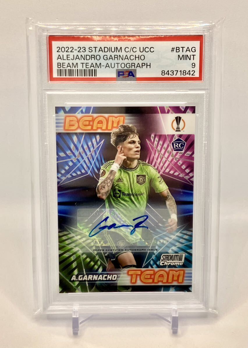 ガルナチョ 2023 Topps Stadium Club Chrome UEFA Alejandro Garnacho Beam Team Auto RC Rookie soccer 直筆サインの画像1