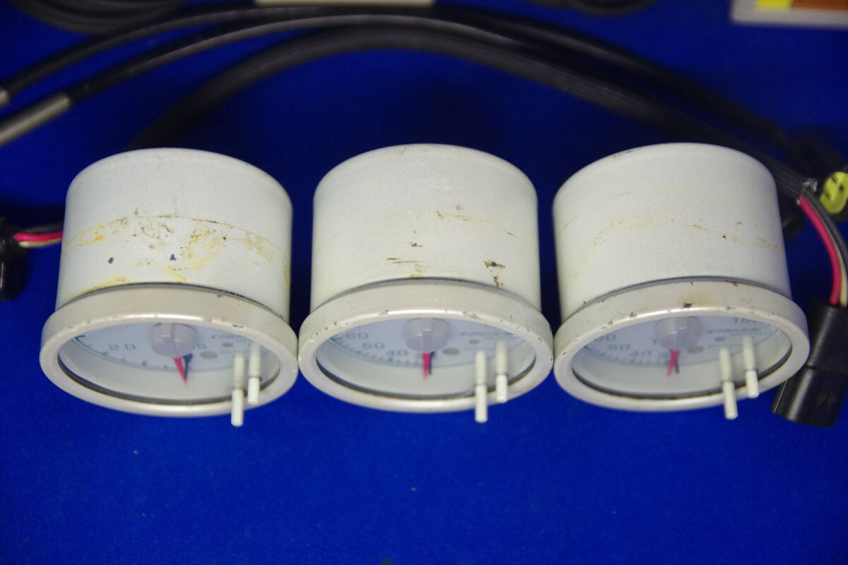 トラスト 電子式 ワーニング メーター 水温 油温 油圧 TRUST Defi センサー付 フルセット LEDイルミの画像8