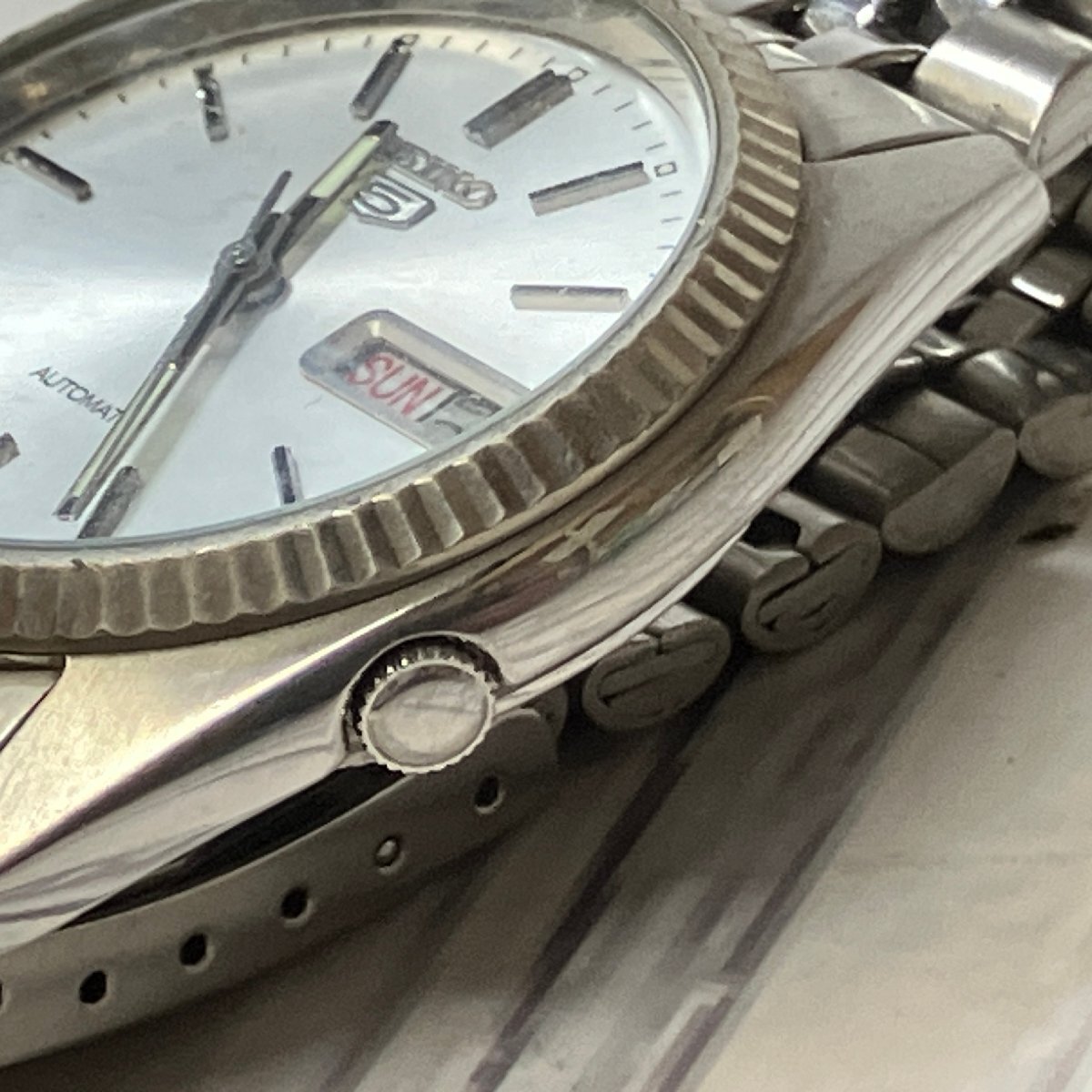 m001 T3 SEIKO セイコー セイコーファイブ 7009?3110 デイデイト AT 自動巻 シルバー メンズ 腕時計 機械式 稼動品の画像4