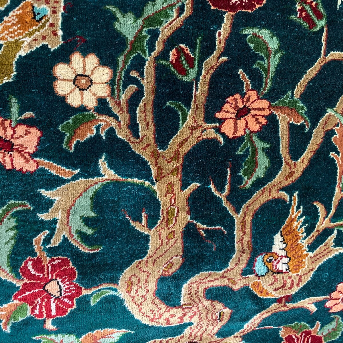 f001 O 高級ペルシャ絨毯 タペストリー 鳥 花 カーペット サイズ約 76×57cm_画像2