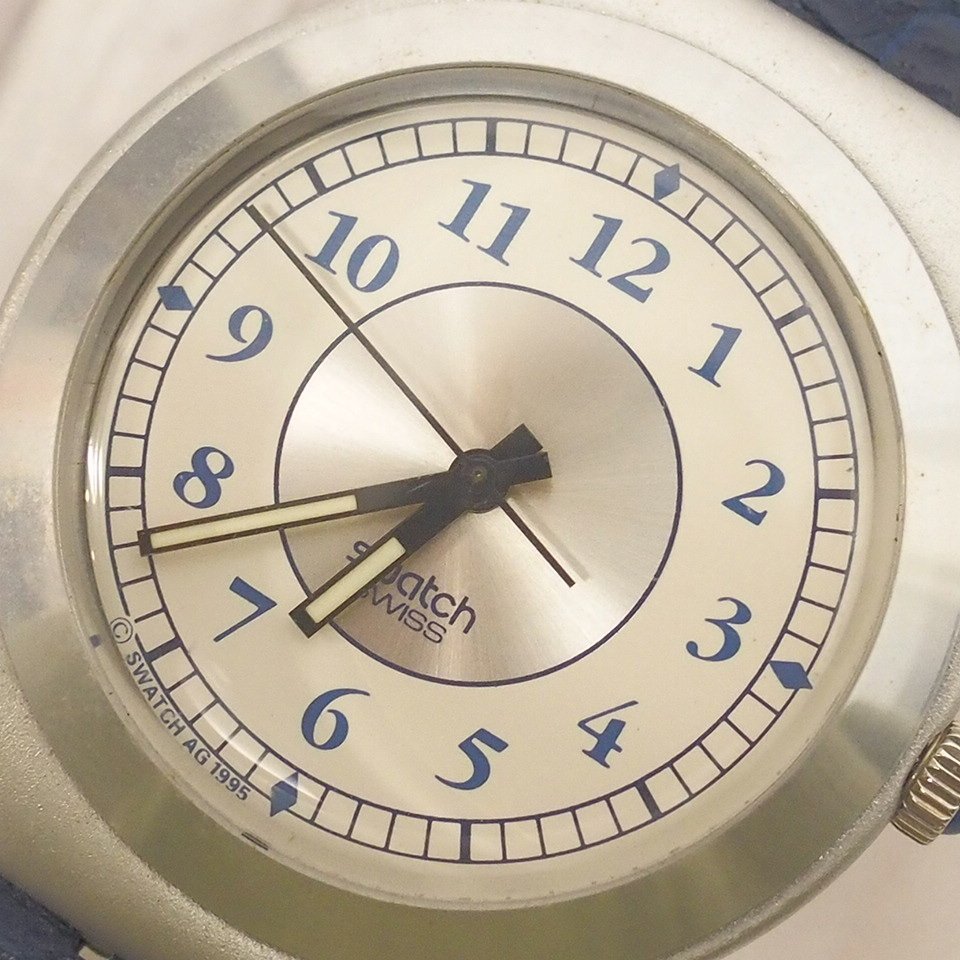 f002 Z3 152.スウォッチ Swatch アイロニー IRONY メンズ腕時計 ALUMINIUM クォーツ 正規レザーベルト 電池切れ ネコポス385円_画像1