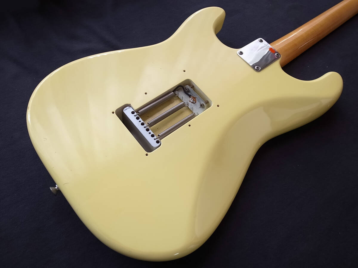 1986年 3.5kg American Vintage '62 Reissue Stratocaster Blonde Fender USA Fullerton〜Corona フェンダー ストラトキャスター ビンスト_画像6