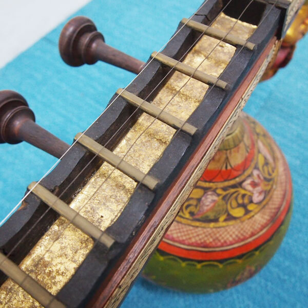 インド 民族楽器 ヴィーナ 弦楽器 Saraswati Veena フレット24個 引取り歓迎 現状品 (AA11)_画像4
