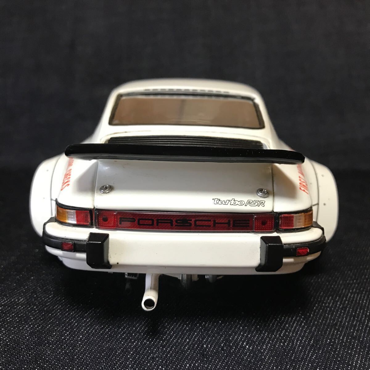 EXOTO 1/18 PORSCHE934RSR ポルシェ_画像4