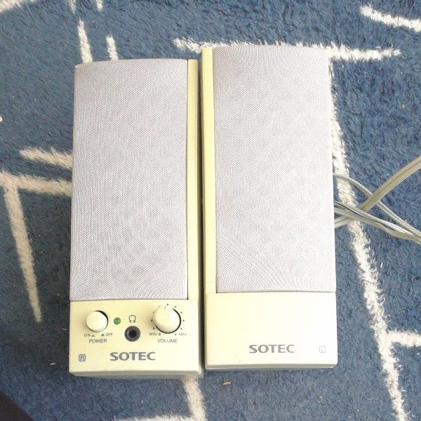 SOTEC　PC  アンプ内蔵 ステレオスピーカー