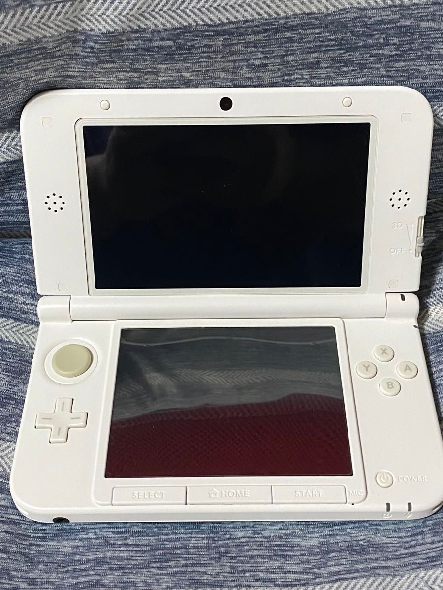 ニンテンドー3DS LL(ミントホワイト)