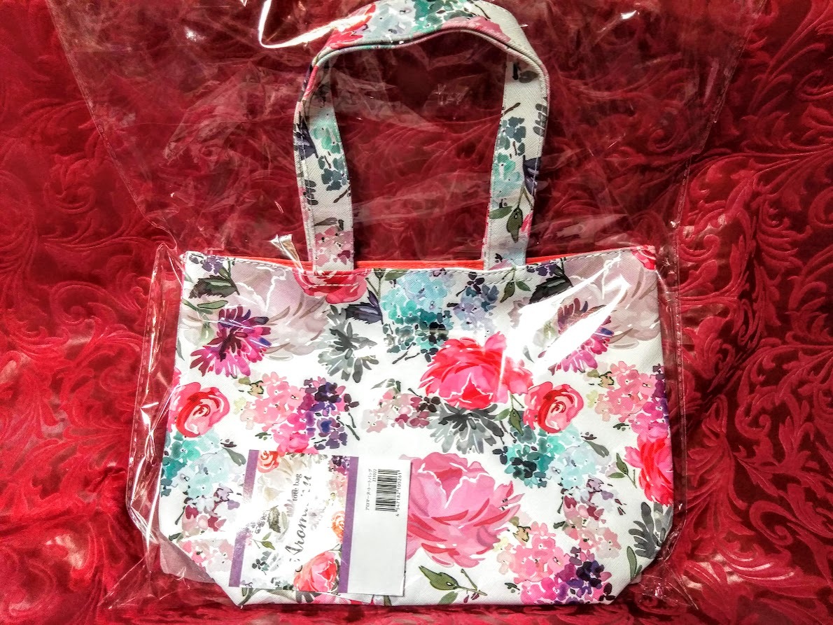 アロマーヌ・トートバッグ　かわいい　水彩画タッチ　カラフルな花々のおしゃれなプリント_画像4