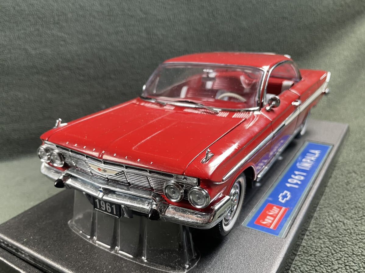 SUNSTAR 1/18 1961 CHEVROLET IMPALA SS 409 インパラ シボレー ローライダー ミニカーの画像1