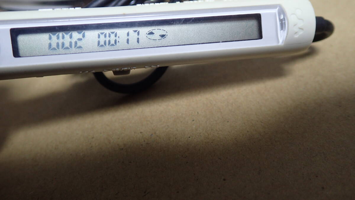 中古品 SONY ソニー walkman CDプレーヤー CDウォークマン D-EJ885の画像3