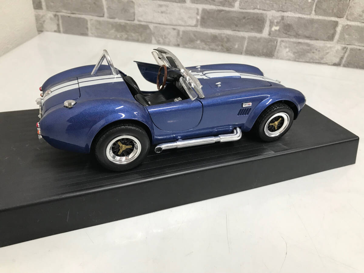 ★中古品★ SHELBY COBRA 427S/C 1964 1/18 Road Tough シェルビーコブラ ミニカー 置物_画像4