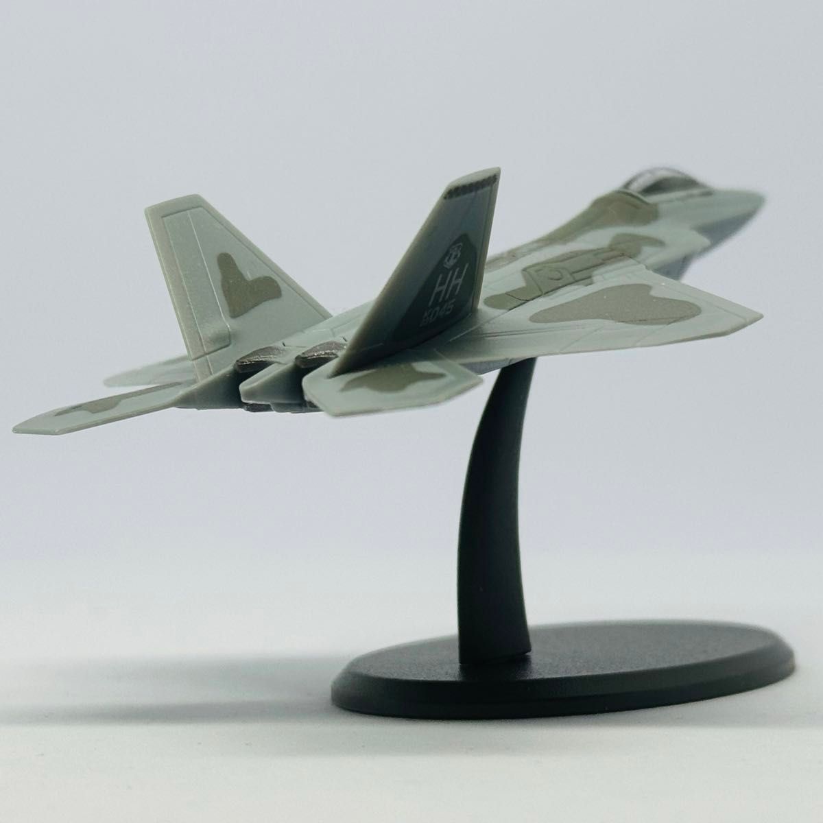 模型・ミニチュア 戦闘機 F-22 ラプター 