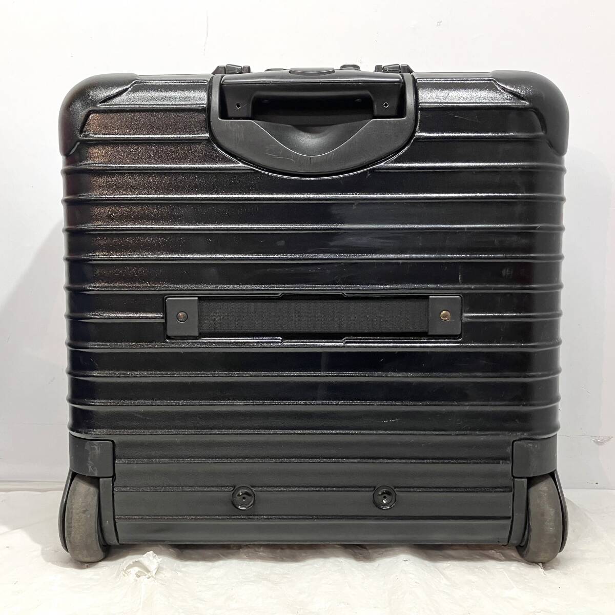 (志木)RIMOWA/リモワ SALSA サルサ 23L 2輪 スーツケース トローリー 851.40 ブラック 黒 機内持ち込み可 TSAロック 1泊向けの画像3