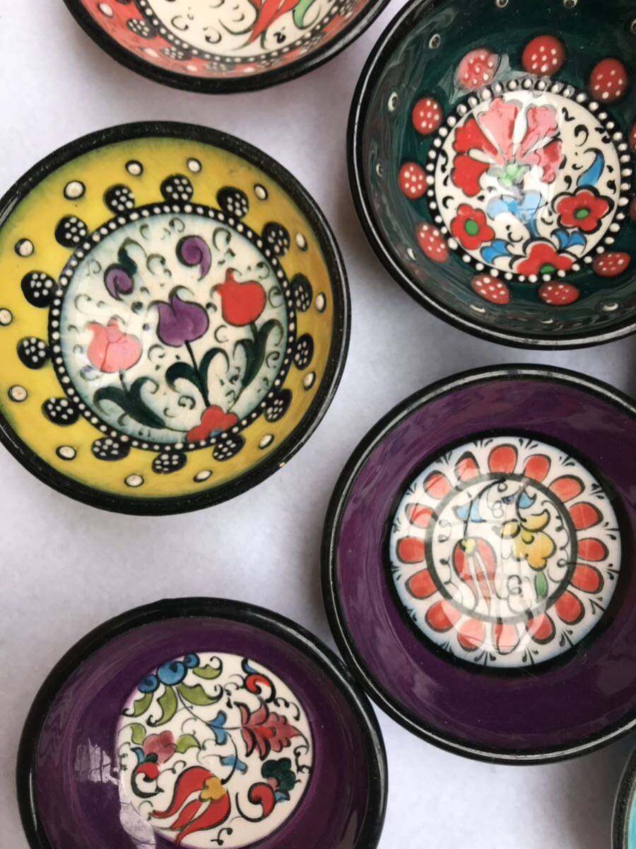 トルコ製　iNAN GiNi DEKORE小皿 まとめて　ハンドメイド　陶器　飾り皿　手描き　小鉢10枚セット_画像3