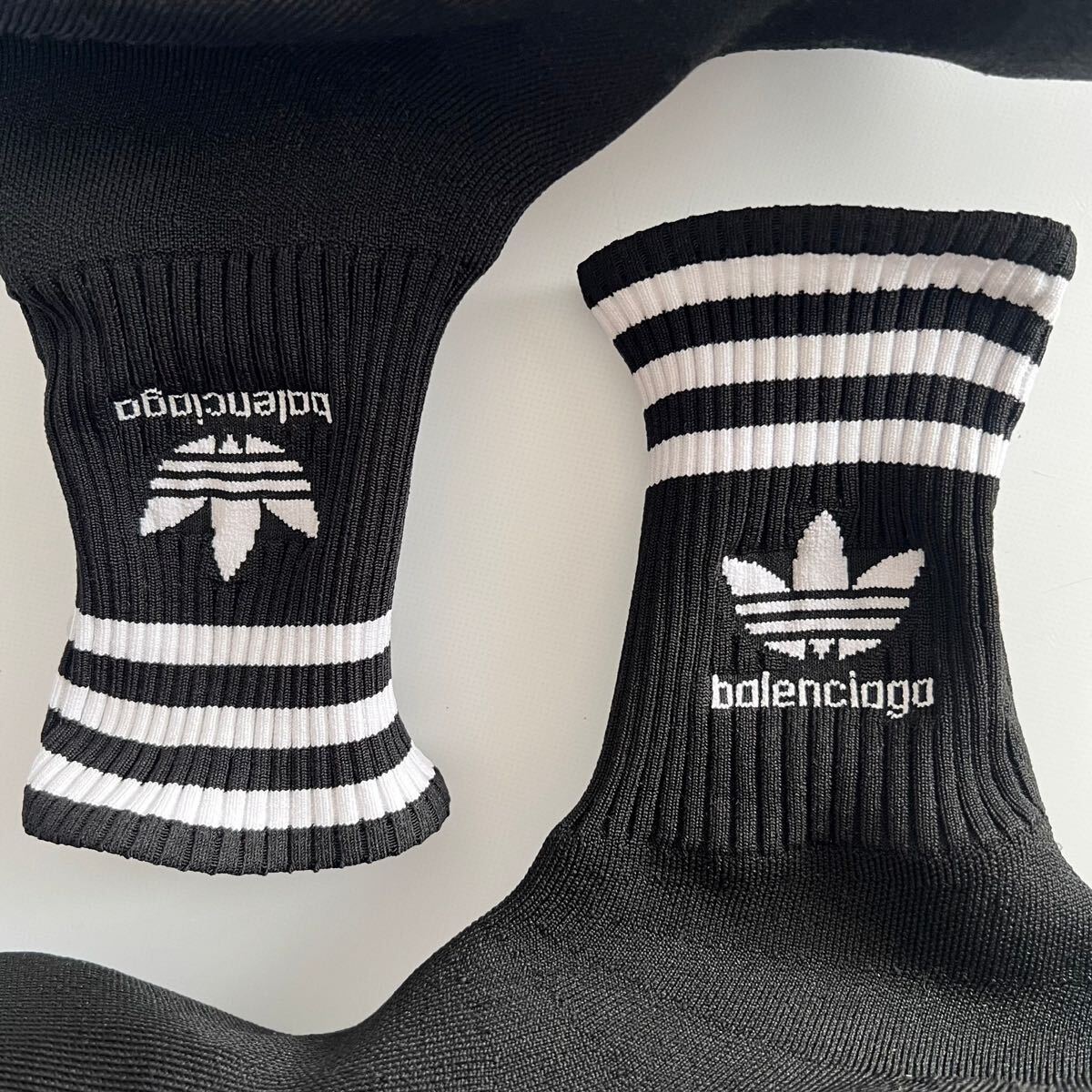 新品同様 希少BALENCIAGA adidas バレンシアガアディダス 23SS スピードトレーナー2.0 サイズ42 27,5cm ブラック ソックスニーカー メンズの画像9