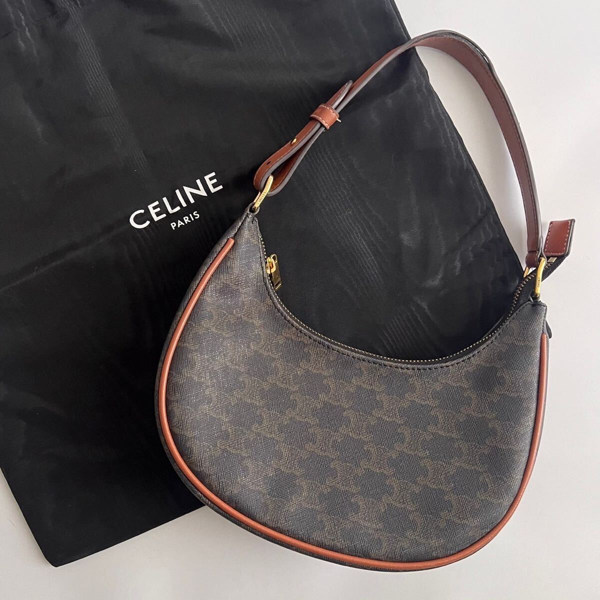 中古 CELINE セリーヌ トリオンフキャンバス AVAアヴァバッグ TANタン ブラウン ショルダーレディース caba カーフ_画像1