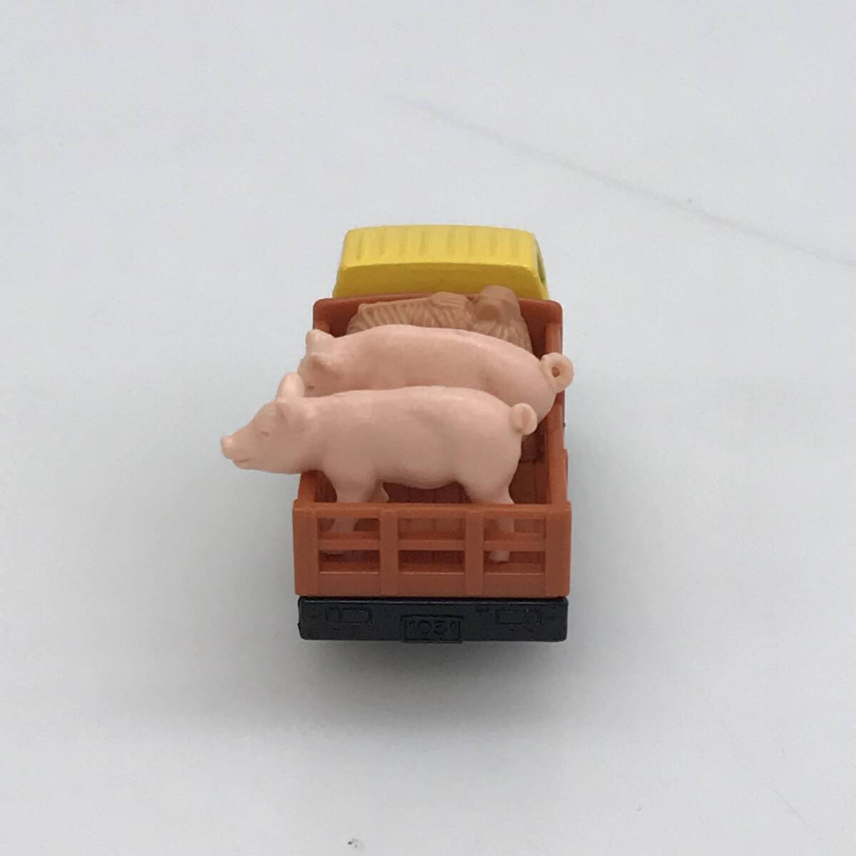 No.3907★1円～【ミニカー】トミカ 黒箱 39 スズキ キャリー 家畜運搬車 中古品_画像7