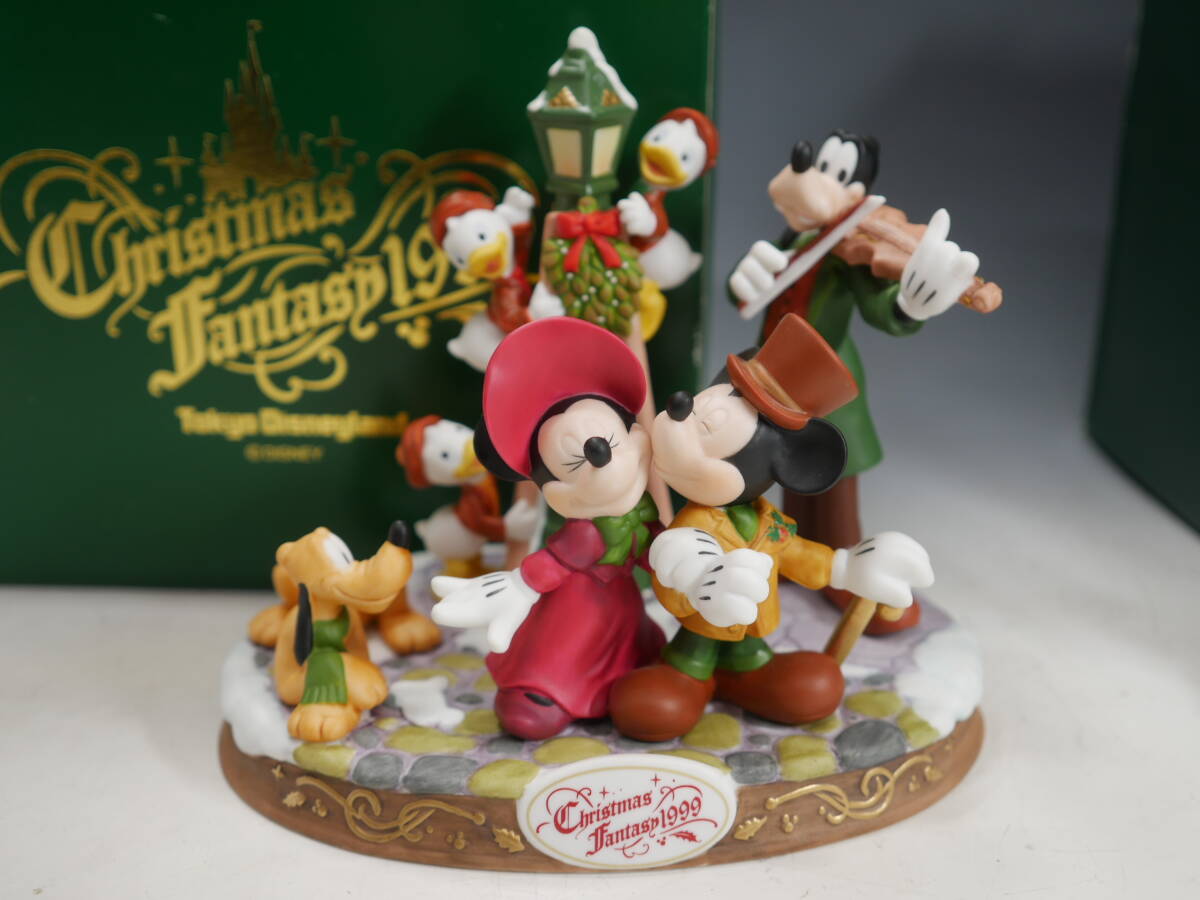 ◆Tokyo Disneyland【Christmas fantasy 1999・2000】フィギュリン 計2点 まとめて 東京ディズニーランド クリスマスファンタジー ミッキー_画像3