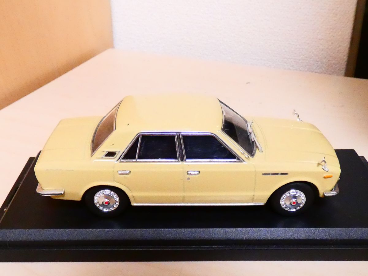 国産名車コレクション 1/43 日産 ローレル 1968 ベージュ アシェット nissan laurel 旧車 クラシックカー ミニカー ＴＡの画像6