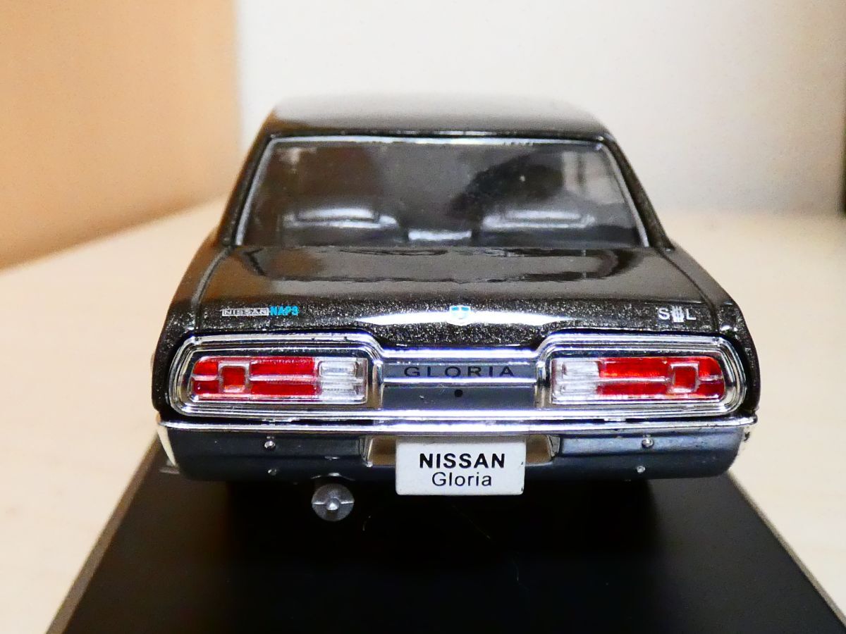 国産名車コレクション 1/43 日産 グロリア 330 1975 アシェット 旧車 クラシックカー ミニカー ＴC_画像4