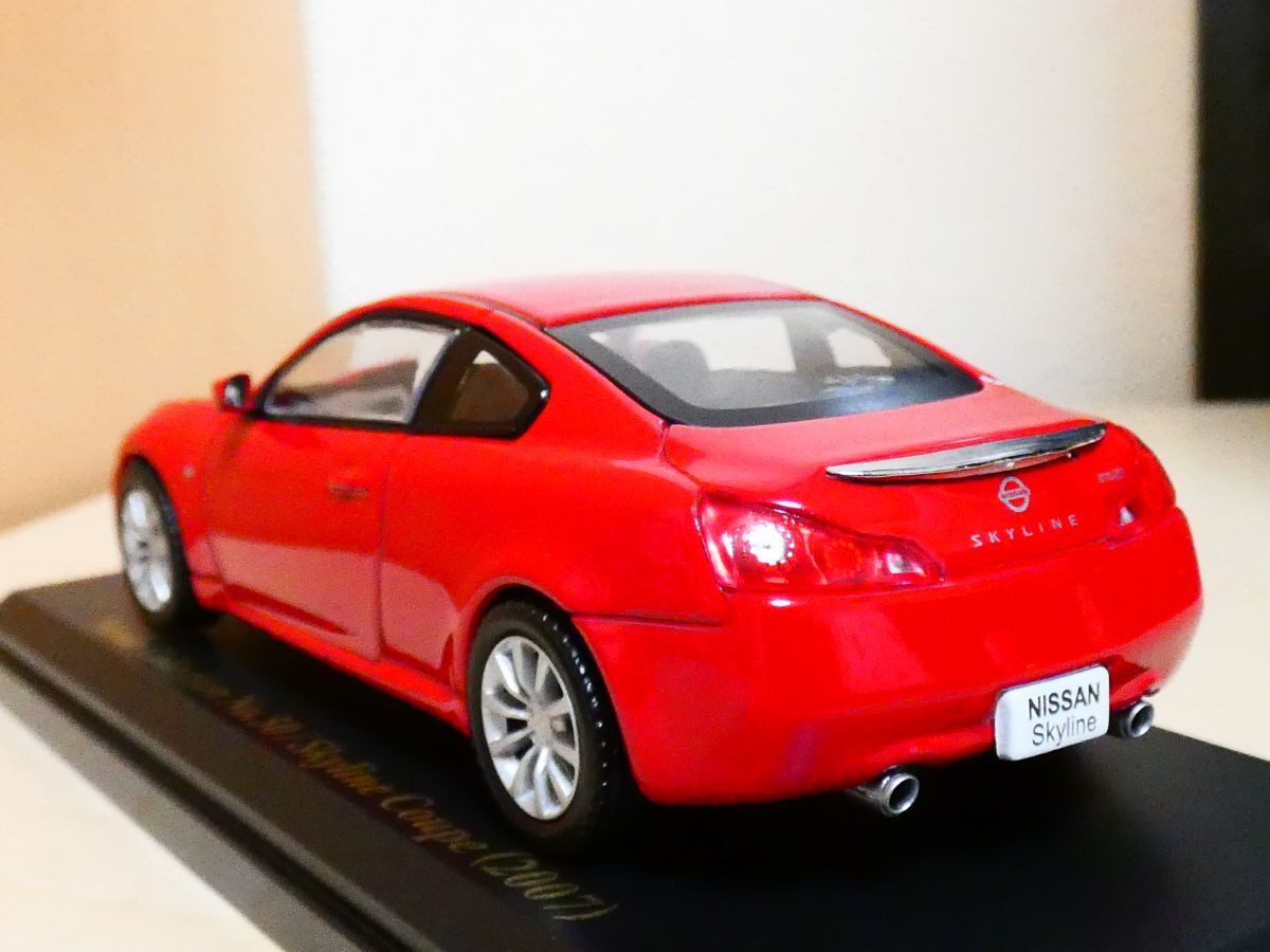 国産 名車コレクション 1/43 日産 スカイライン クーペ 2007 赤 アシェット 旧車 クラシックカー ミニカー ＴD_画像2