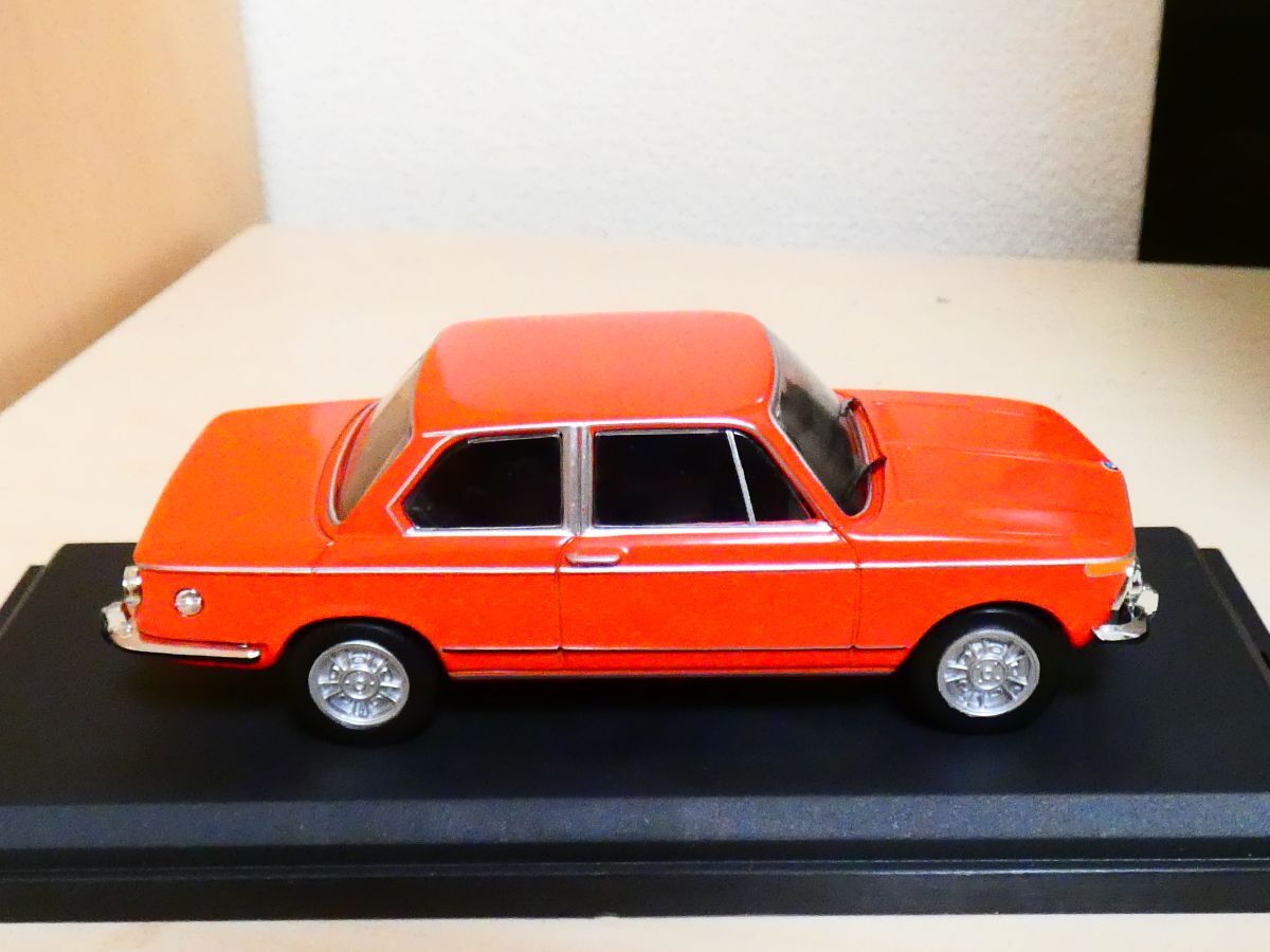 国産 名車コレクション 1/43 BMW 2002 1968 赤 アシェット 旧車 クラシックカー ミニカー ＴDの画像6