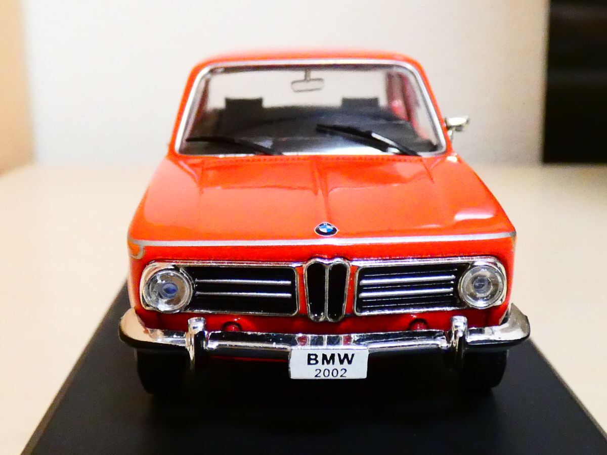 国産 名車コレクション 1/43 BMW 2002 1968 赤 アシェット 旧車 クラシックカー ミニカー ＴDの画像3