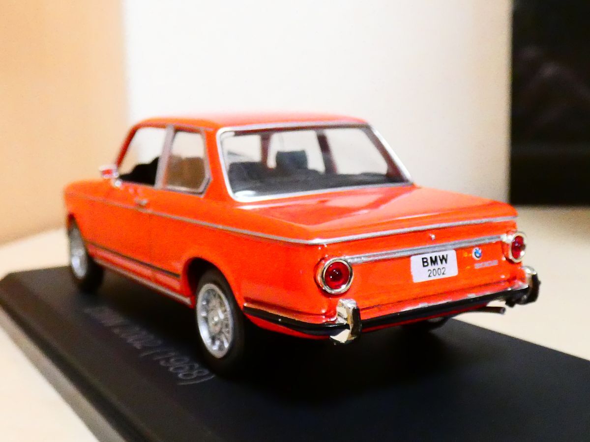 国産 名車コレクション 1/43 BMW 2002 1968 赤 アシェット 旧車 クラシックカー ミニカー ＴDの画像2