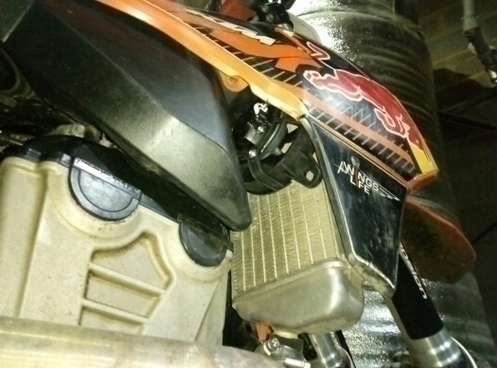 《送料520円》 新品 汎用 ラジエータファン 電動ファン 12V エンデューロ オフロード KTM EXC BETA YZ WR KX CRF ハスクバーナの画像7