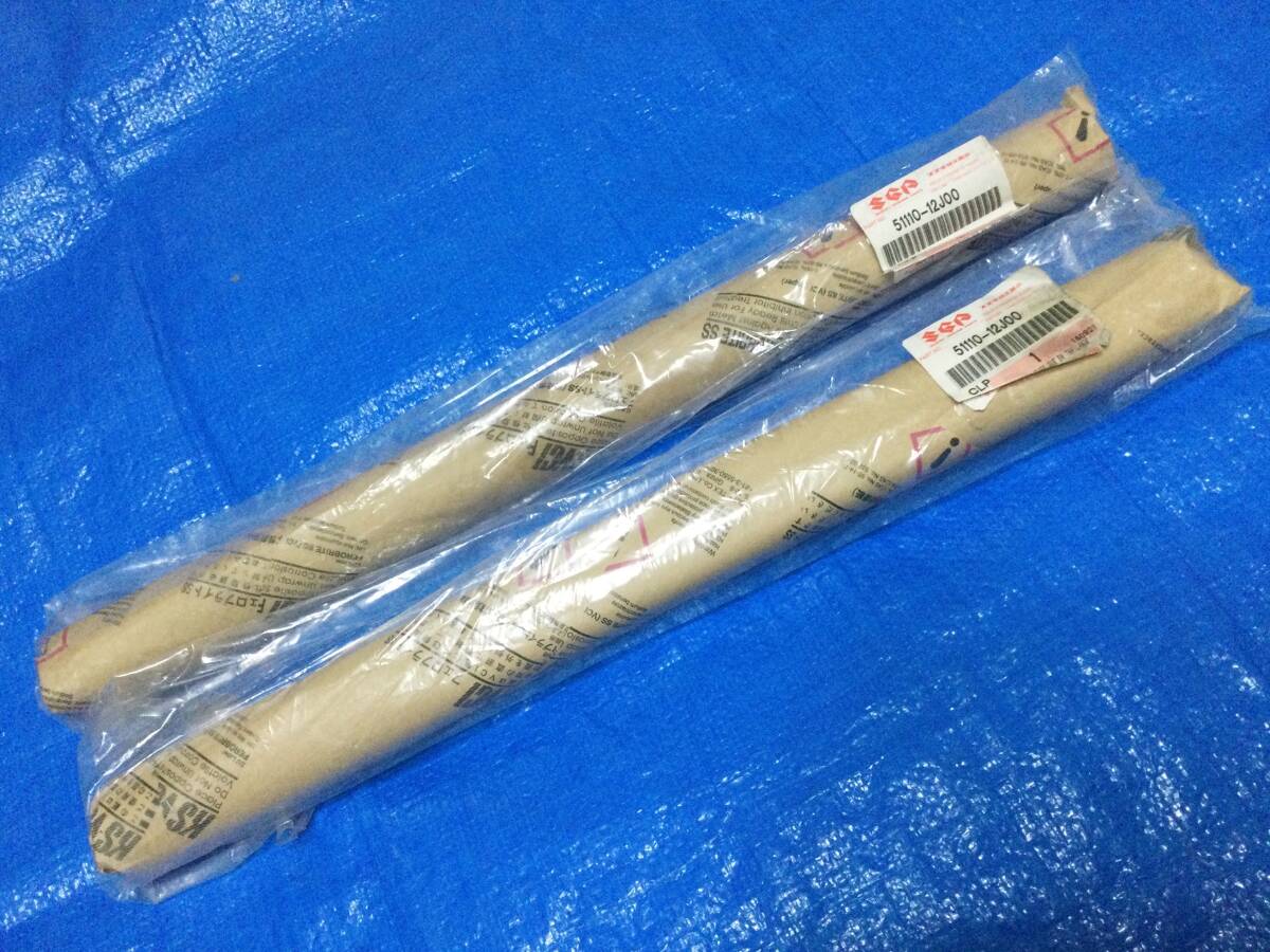 バーグマン200 BURGMAN200 CH41A インナーチューブ フロントフォーク メーカー品番51110-12J00 新品 未使用 2本の画像1