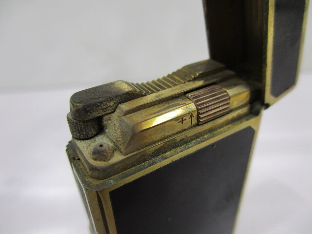 【3-117】S.T.Dupont デュポン ライター ローラー式 ブラック×ゴールドカラー 喫煙具 喫煙グッズ_画像9