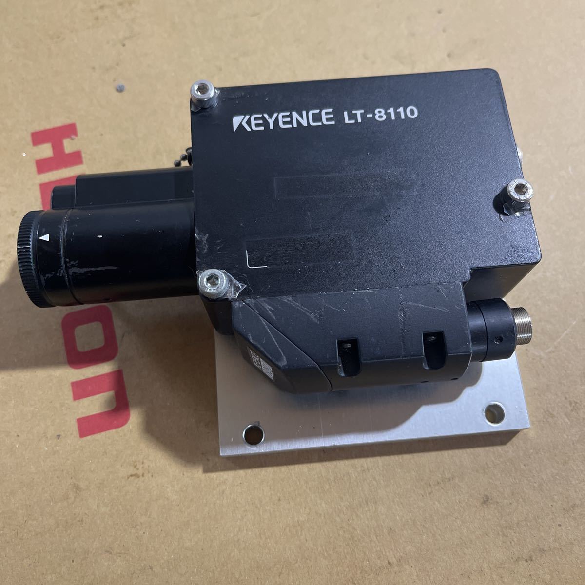 S212」KEYENCE LT-8110 動作未確認 ジャンク出品 本体のみ 付属 S212」KEYENCE LT-8110 動作未確認 ジャンク出品 本体のみ 付属