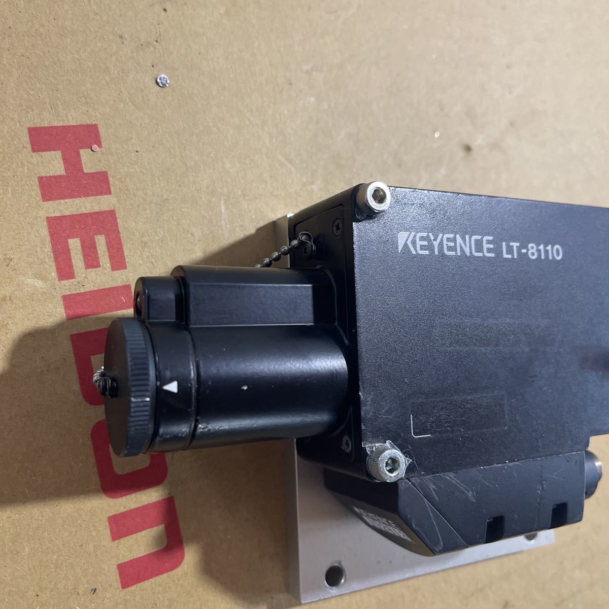 S212」KEYENCE LT-8110 動作未確認 ジャンク出品 本体のみ 付属 S212」KEYENCE LT-8110 動作未確認 ジャンク出品 本体のみ 付属