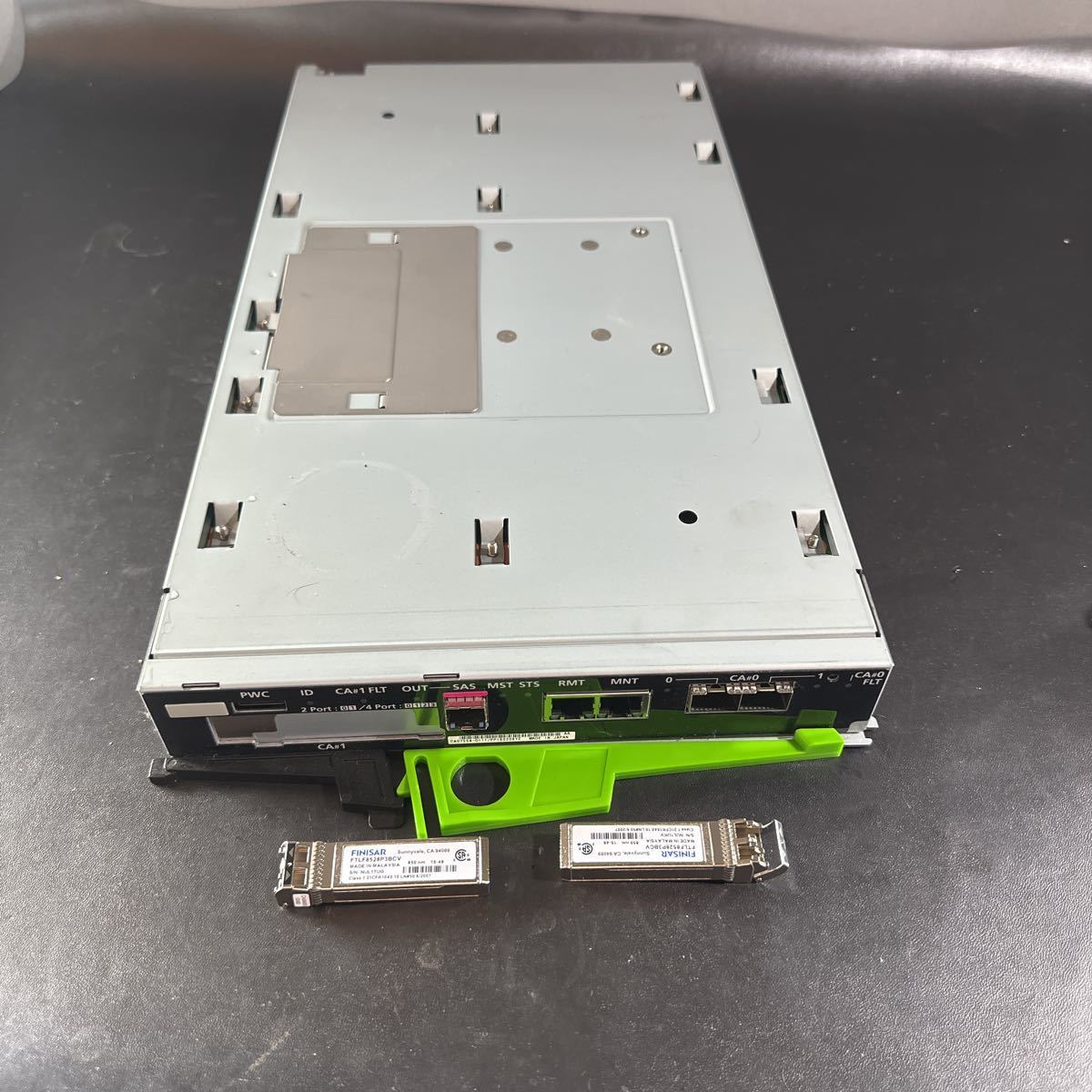 「D1008」Fujitsu/富士通/DX100 S3 CM Controller Module/PN: CA07554-D111 8GBモジュール2個付き 現状出品 動作品