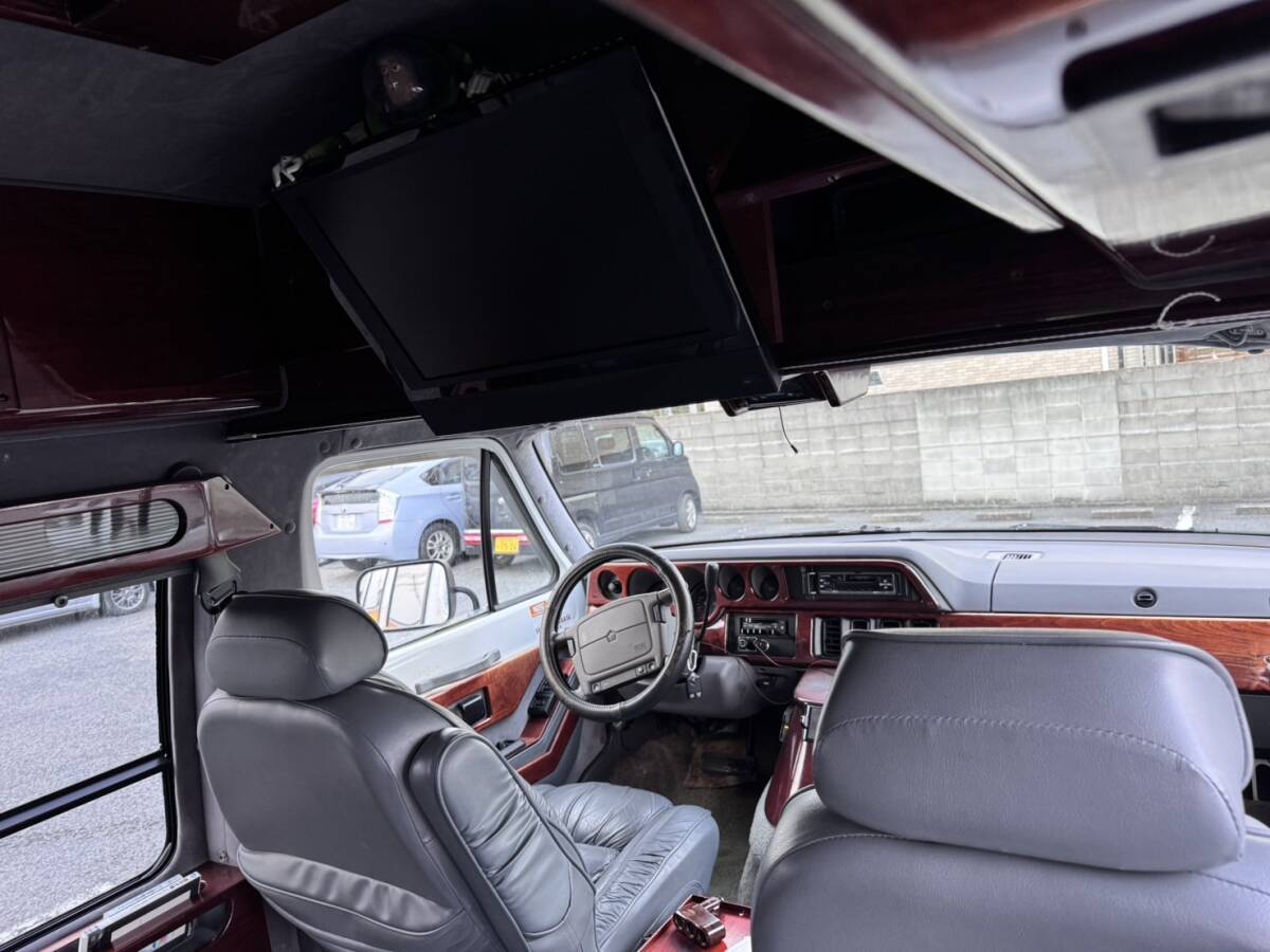  Dodge Ram van бензин служебный автомобиль автоматика спальное место все кожаные кресла салон красивый растояние .5 десять тысяч kilo 