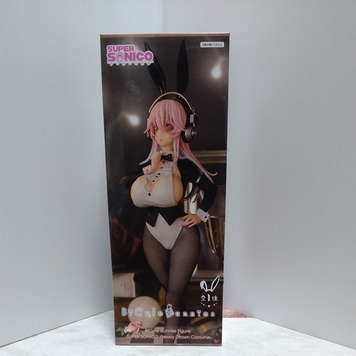 Bicute Bunnies SUPER SONICO すーぱーそに子 バニー　プライズ　海外限定　アクリルスタンド付き　アクスタ