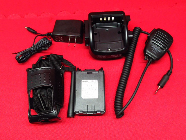 未使用保管品 ALINCO アルインコ DJ-DPS70 コンパクト デジタルトランシーバー バッテリー・充電器 など 付属品有 ハンディ 管理6B0313W-A4_画像6