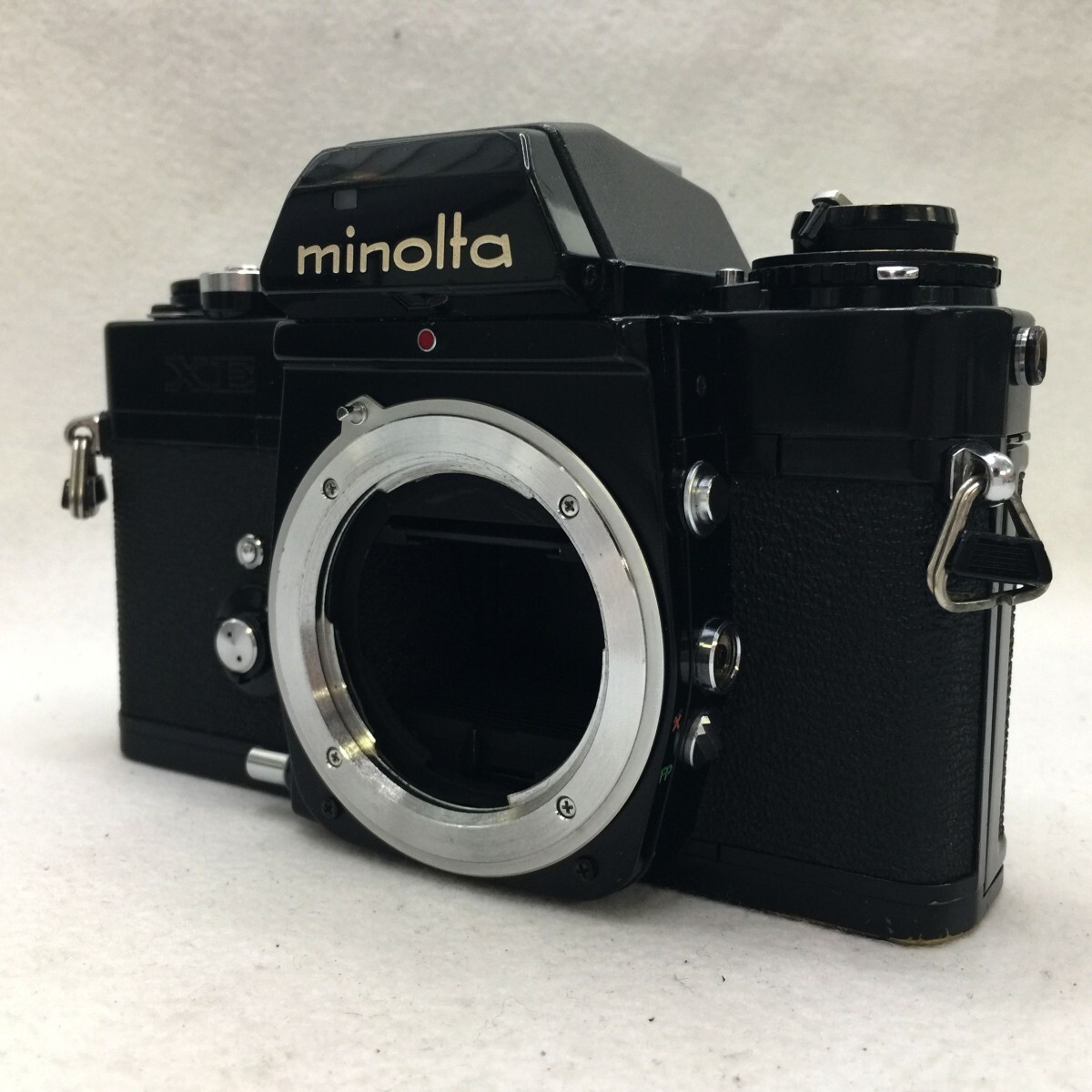 Minolta XE ミノルタ XE 色：ブラック MCマウント 35mm一眼レフ フィルムカメラ 絞り優先AE ヴィンテージ ジャンク品 ／ 05-00903_画像2