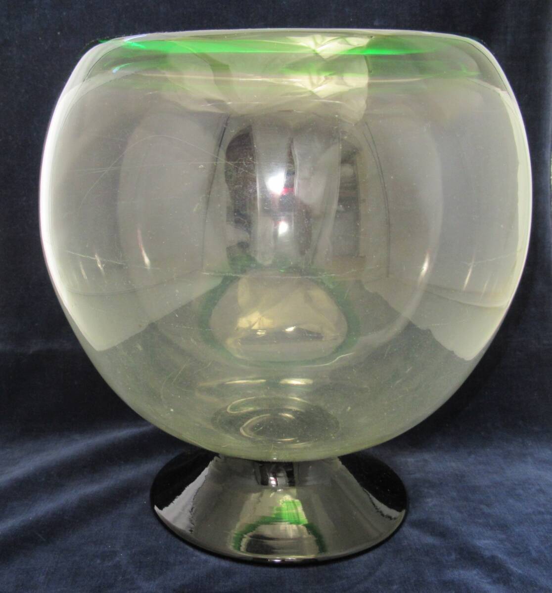 和硝子　ギヤマン　金魚鉢　透明ガラス　縁は緑　細かな傷あり_画像1