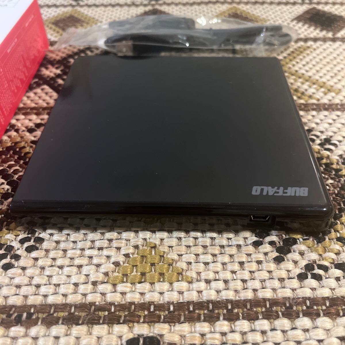 BUFFALO USB2．0用 ポータブルDVDドライブ 再生書き込みソフト添付 ブラック DVSM-PLS8U2-BKA
