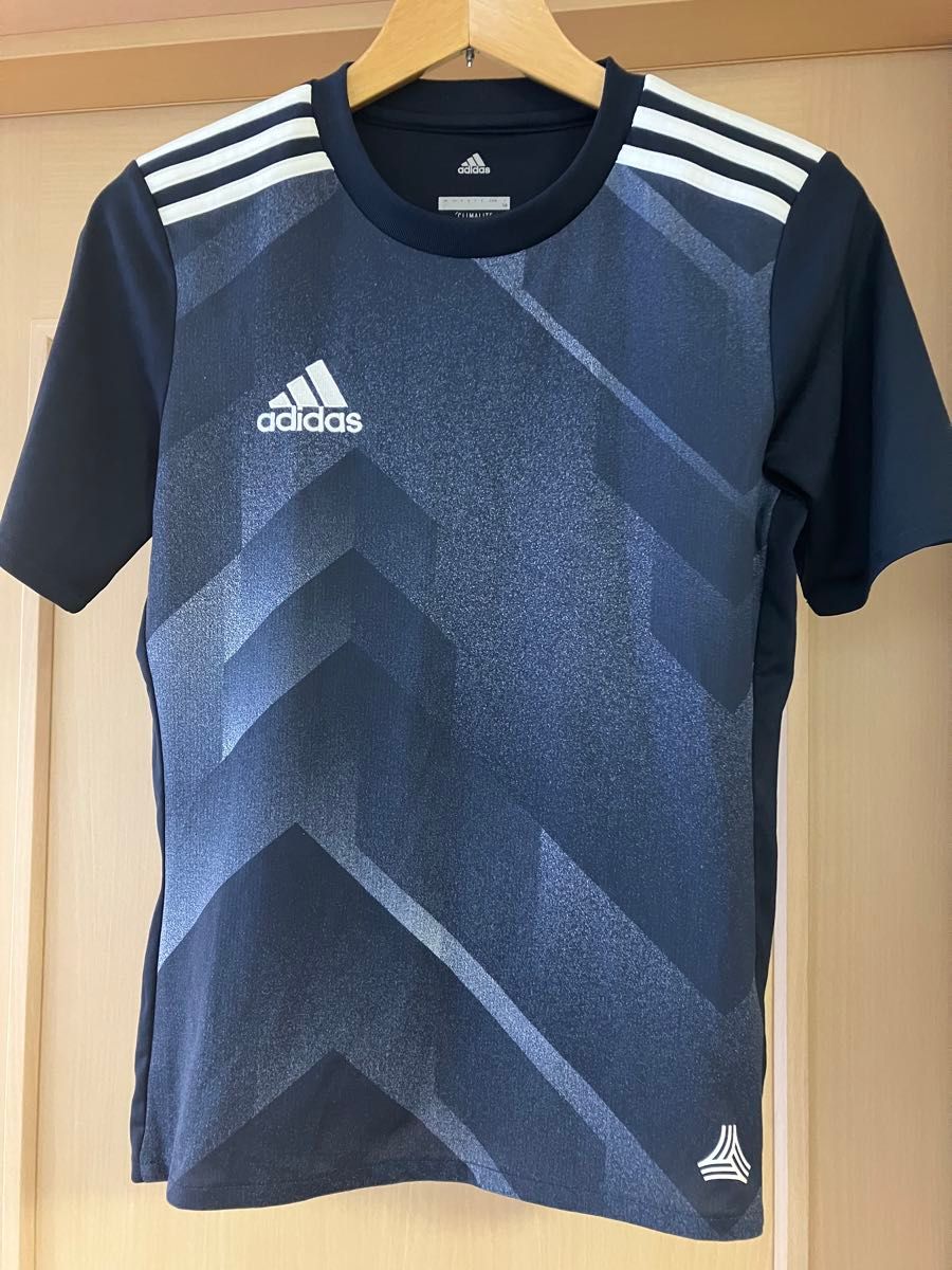 adidas CLIMALITE アディダスクライマライト Tシャツ 【160サイズ】