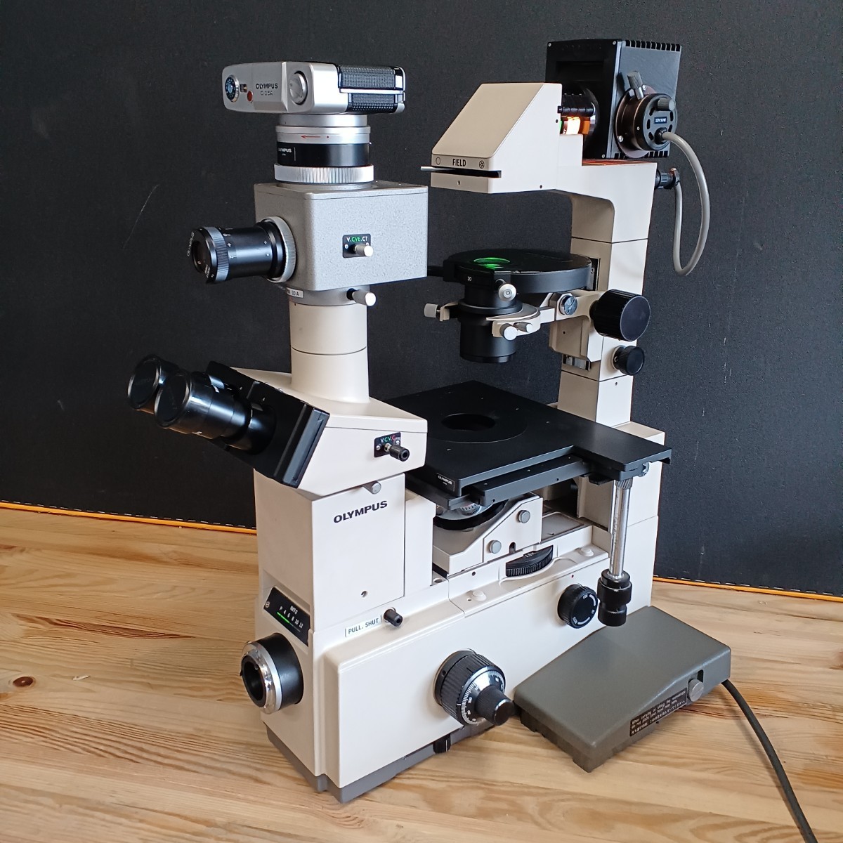 OLYMPUS オリンパス 倒立型蛍光位相差顕微鏡 IMT-2 写真撮影装置 PM-10A/C-35A　IMT-2のみ通電確認済み 現状品_画像1