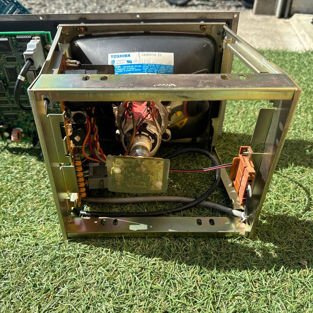 Fanuc A02B-0166-C001 9インチ CRT/MDI ユニット モニター 部品 Fanuc A02B-0166-C001 9インチ CRT/MDI ユニット モニター 部品