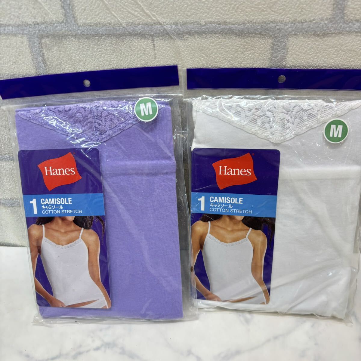 未使用 2点セット Hanes キャミソール レディース M 綿95% ポリウレタン5% ストレッチ素材 白 紫 ホワイト パープル レース 肌着_画像1