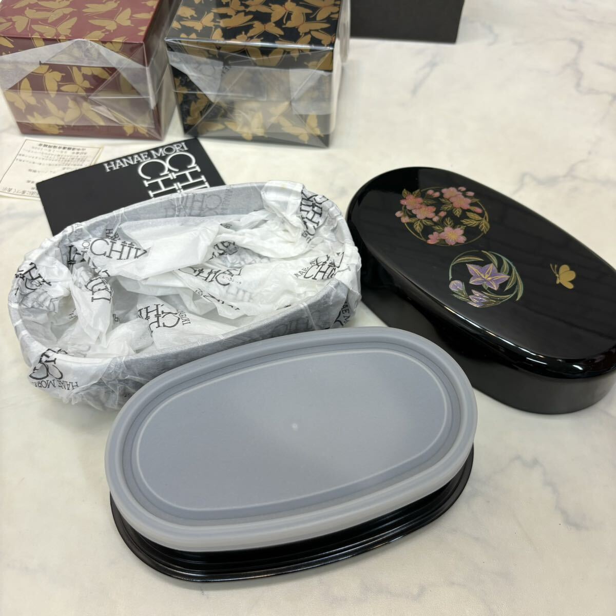 新品 しっきシック 小判弁当 弁当箱 はなぞの 角ボンボン ペア 赤 黒 CHIKI CHIC 漆器 うるしの画像5