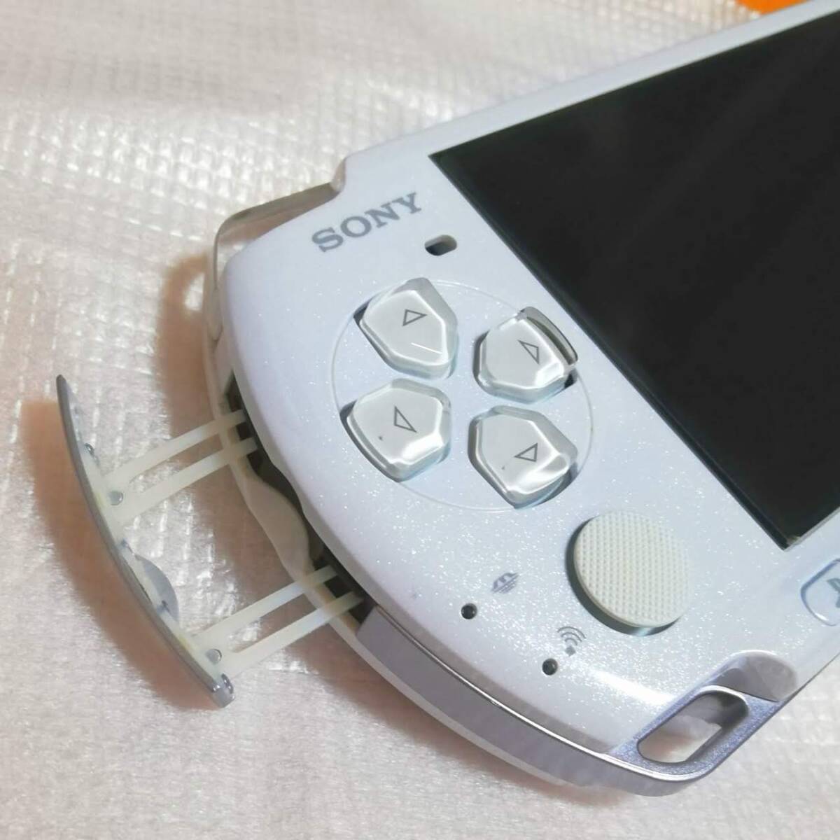 ◆ PSP-3000 PW 本体 おまけつき 製造番号A箱 パールホワイトの画像8