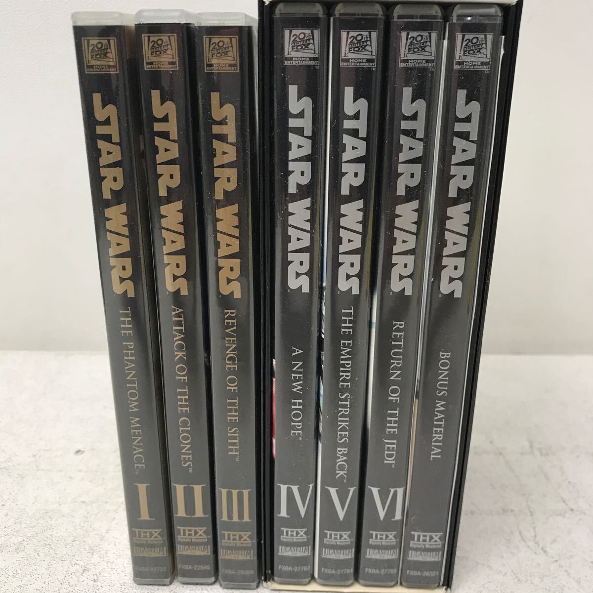 2/2 I0325B3 スター・ウォーズ STAR WARS 1〜6 Ⅰ〜Ⅵ TRILOGY BOX トリロジー ボックス DVD 4本セット セル版 日本語吹替 洋画 SF _画像2