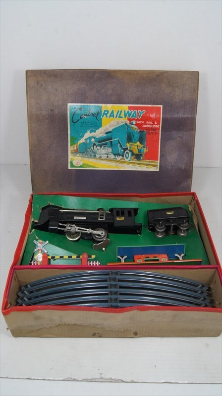 米澤玩具 Central RAILWAY Rゲージ No.700セット 当時物 蒸気機関車 列車 ブリキ ゼンマイ式 箱付き 雑貨_画像1