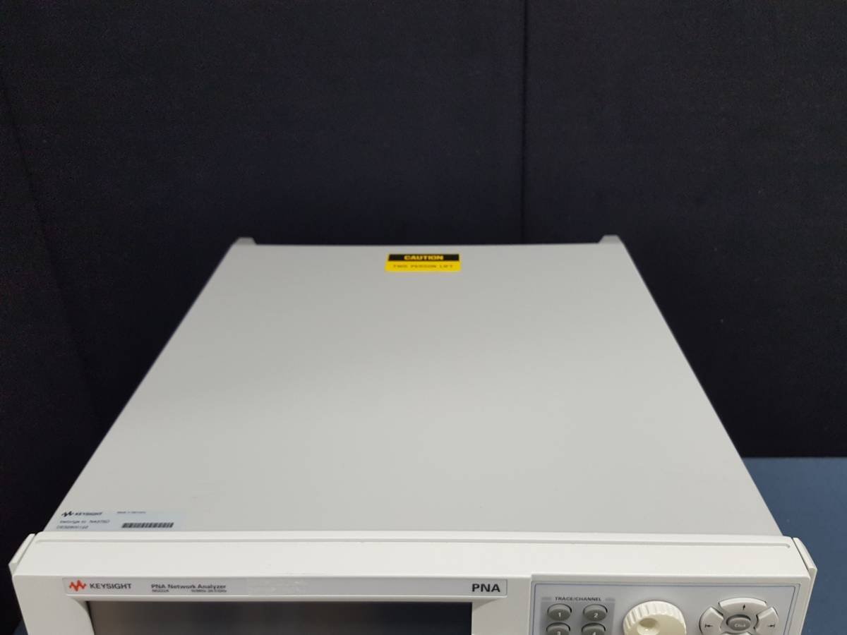 [NBC] Keysight N5222A(Opt. 200 P02) + N4375D マイクロ波ネットワーク・アナライザ 26.5GHz PNA Network Analyzer (中古 2130)_画像4