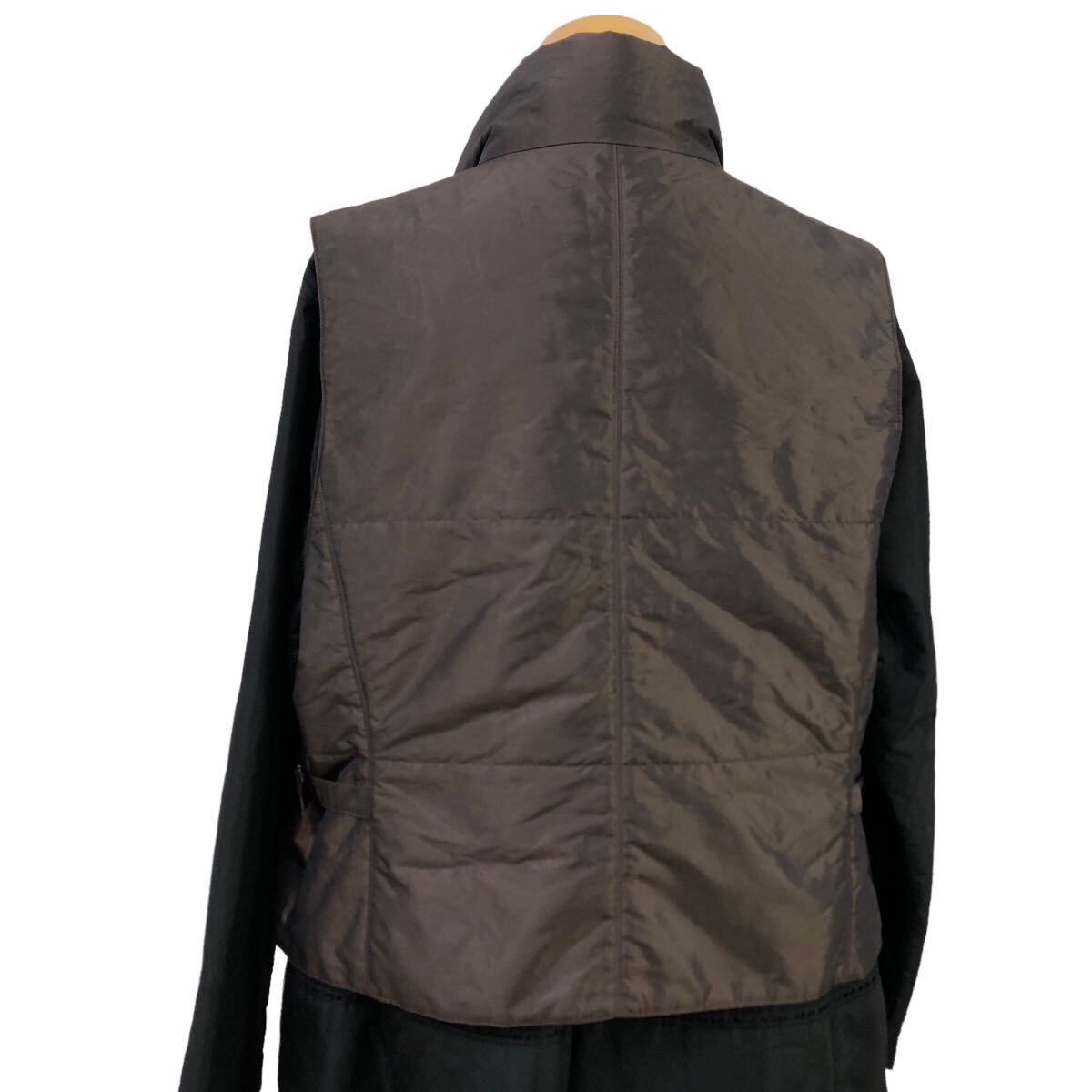 m499-32 HIROKO KOSHINO ヒロココシノ ベスト 付き デザイン 中綿コート コート 上着 羽織り アウター ブラック レディース 11の画像5